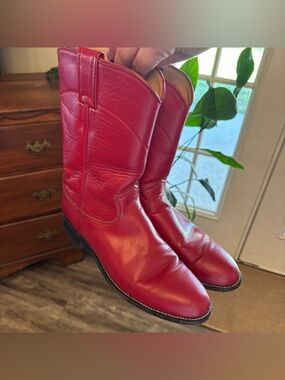 Justin Boots Red Leather Women’s Heeled Cowboy Boots
